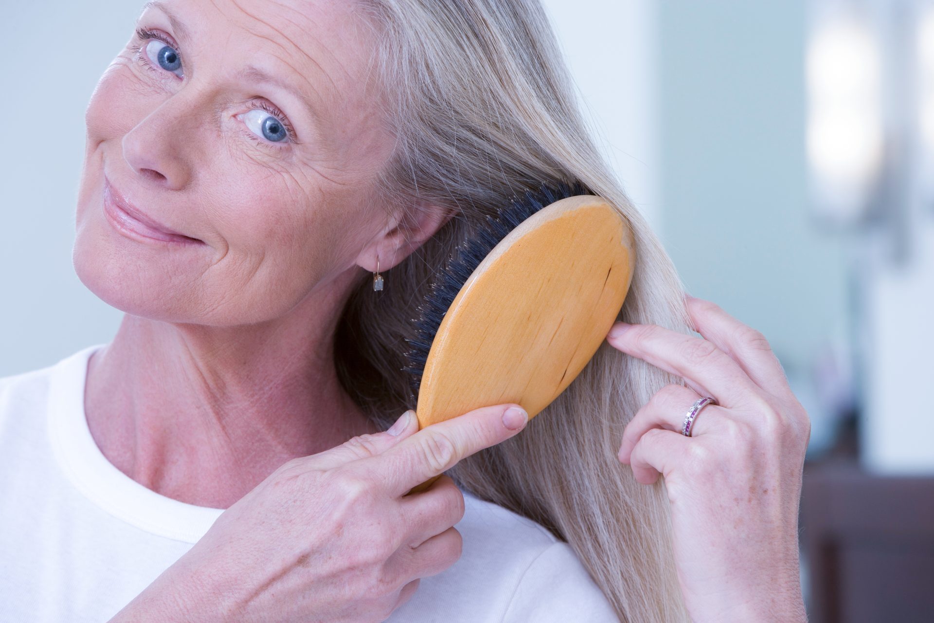 caduta dei capelli post parto o la perdita di densita in menopausa cause
